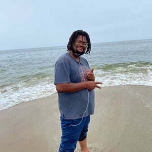 Meet your Posher, Kenneth